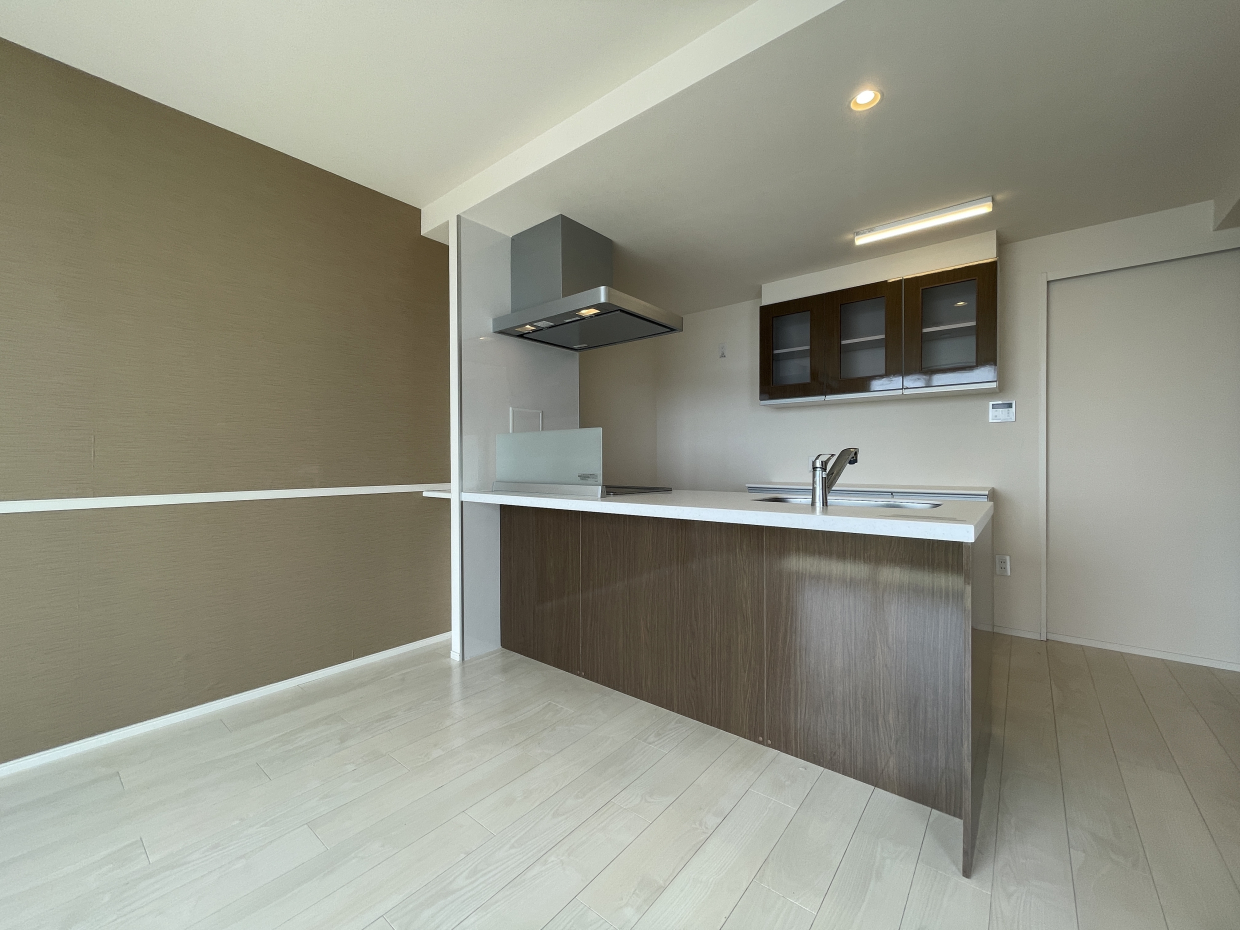 カウンターに椅子を置いて、朝のコーヒーを楽しむのもGOOD