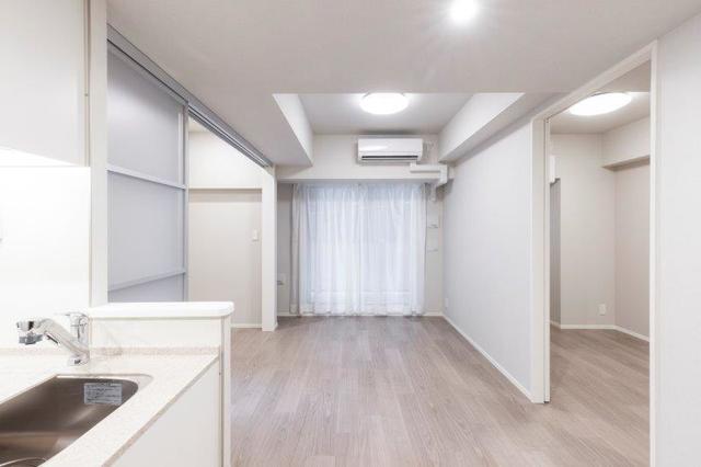 仕切りを開けて大きな一部屋にしたり、それぞれプライベート空間にしたりと自由自在