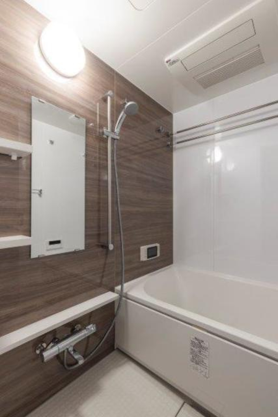 浴室はゆったり広々