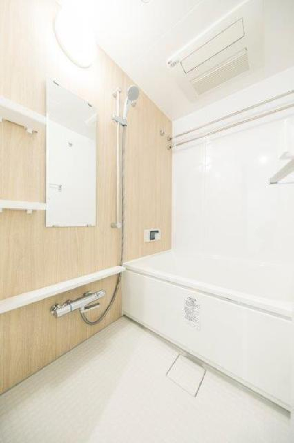 浴室はゆったり広々