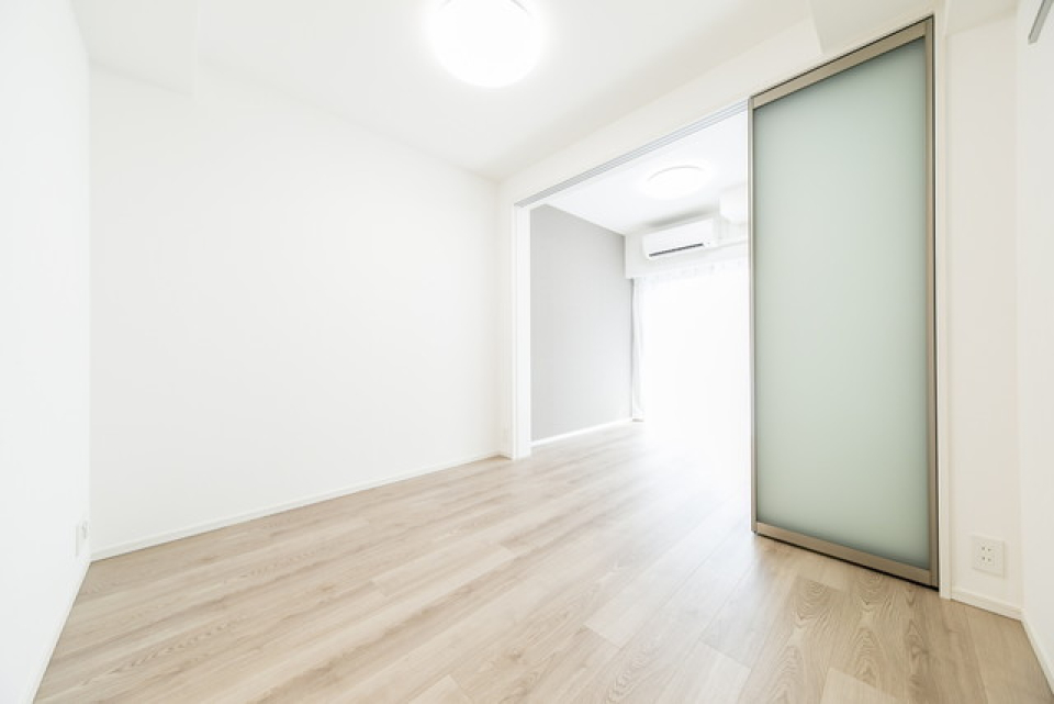 スライド式の開閉