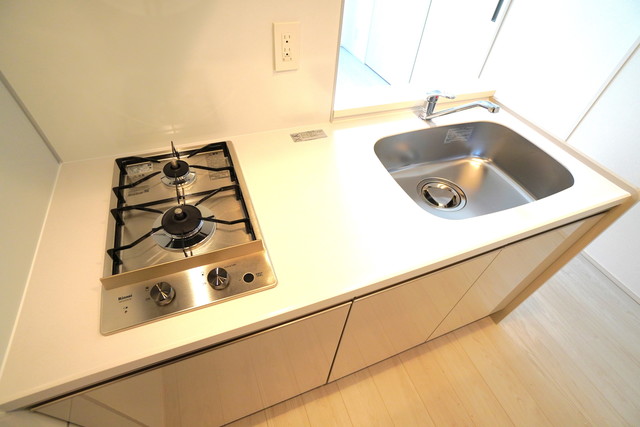 2口のガスコンロが導入されています。※写真は同タイプ住戸です。