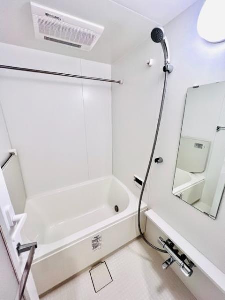 シンプルな浴室です。