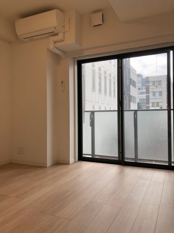 大きな窓で日差しもたっぷり