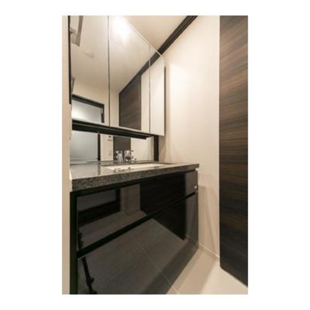 嬉しい独立洗面台。※写真は同タイプ住戸です。