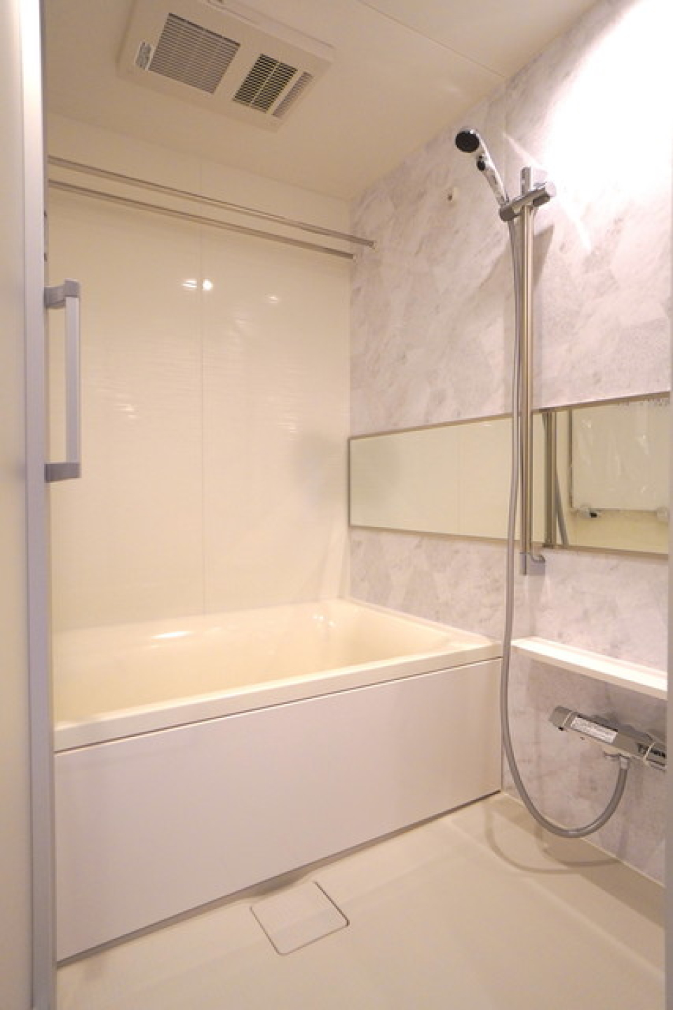 シンプルな洋室。※写真は同タイプ住戸です。