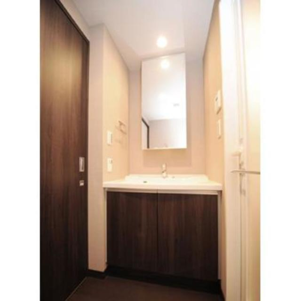 嬉しい独立洗面台。※写真は同タイプ住戸です。