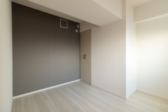 グレーのウォールがオシャレ。※写真は同タイプ住戸です。
