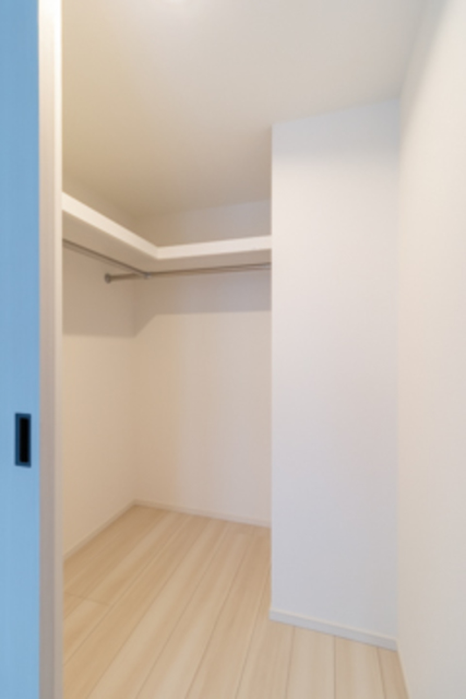 収納の中の様子。※写真は同タイプ住戸です。