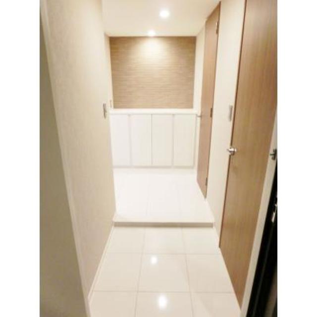 高級感漂う玄関※写真は同タイプ住戸です。