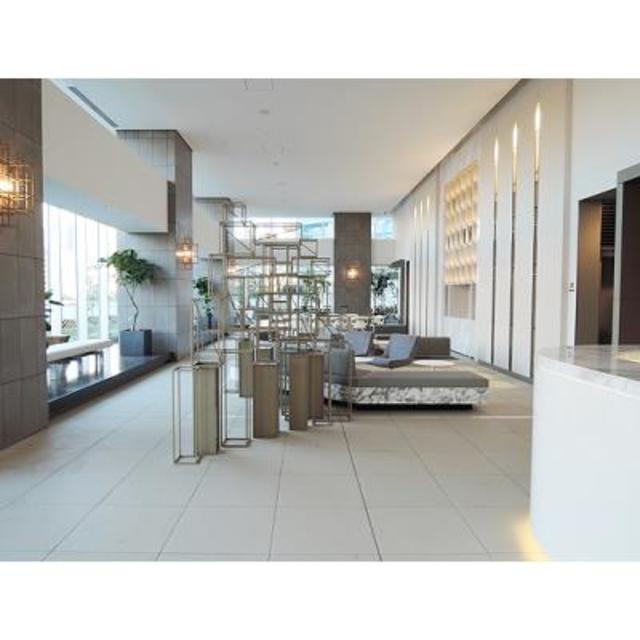 ロビーのオシャレ感に圧倒されます