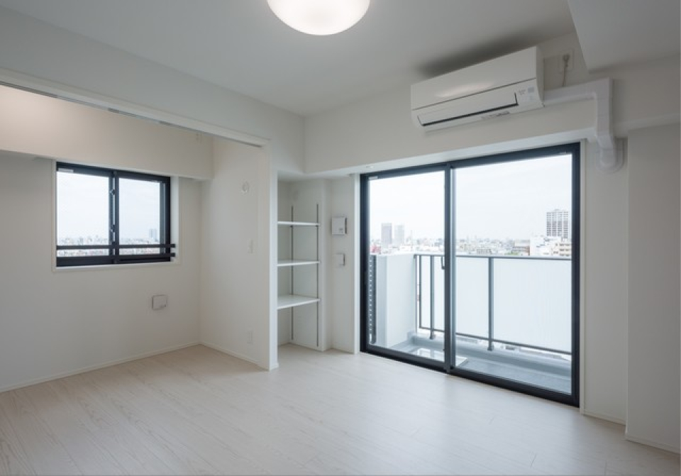 10.5帖のLDKと4.4帖の洋室がお隣同士です。※写真は同タイプ住戸です。