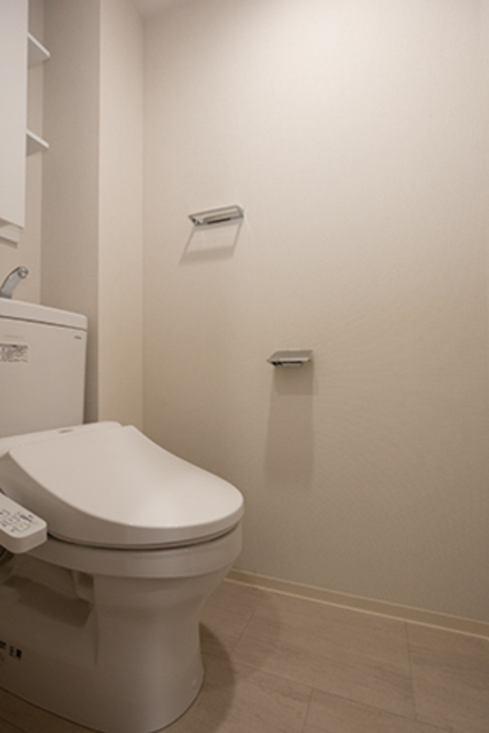 シンプルなトイレ。※写真は同タイプ住戸です。