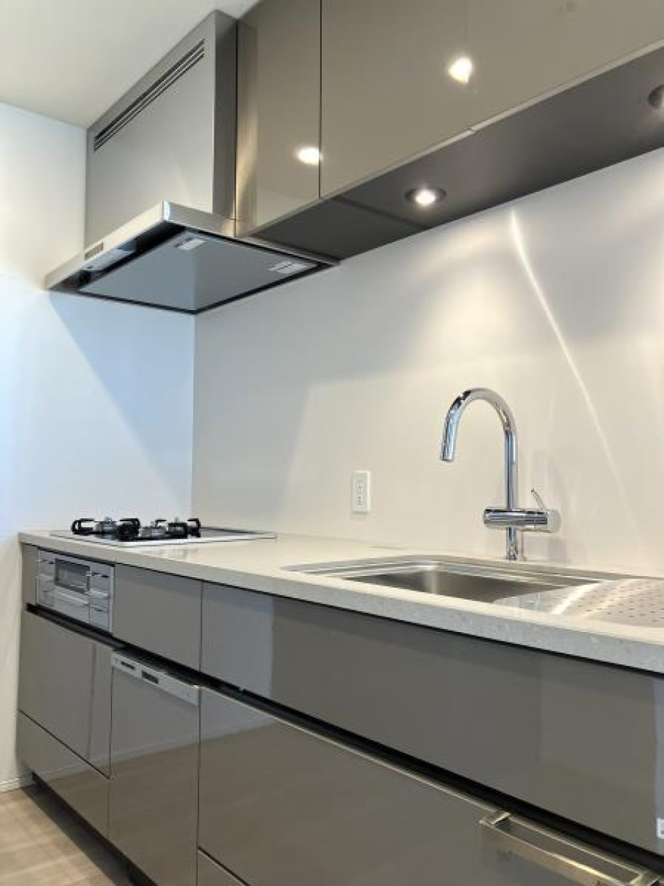 おしゃれなグースネックのキッチン