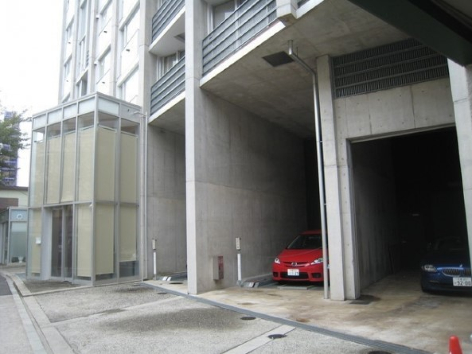 敷地内で駐車場も用意されています