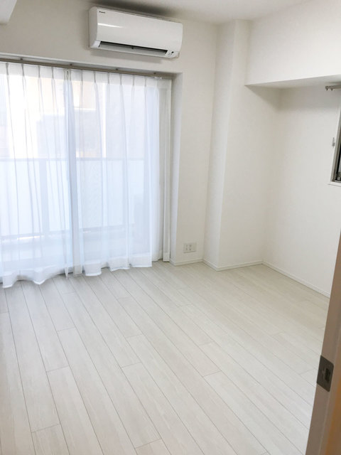 7.1帖の洋室です。
※写真は同タイプ住戸です。