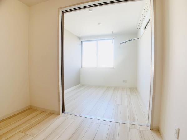 4.1帖のダイニングから見ると広い空間になりますね。