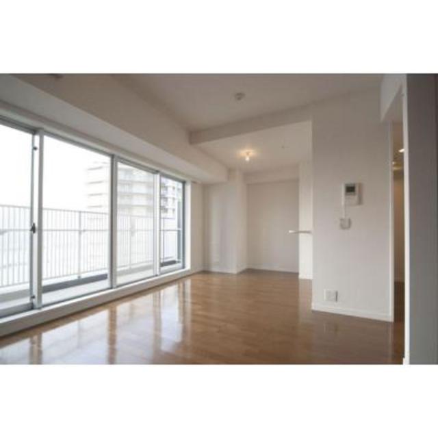 約6帖の洋室もあり。※写真は同タイプ住戸です。