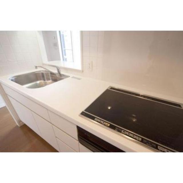 IHコンロが標準装備です。※写真は同タイプ住戸です。