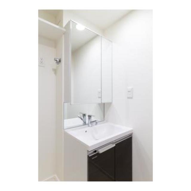 嬉しい独立洗面台。※写真は同タイプ住戸です。