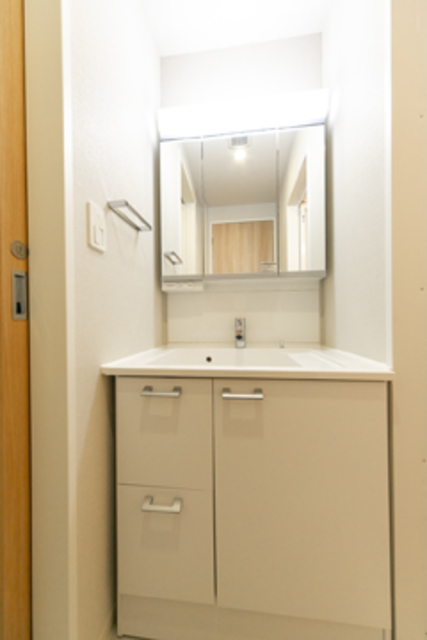 嬉しい独立洗面台。※写真は同タイプ住戸です。