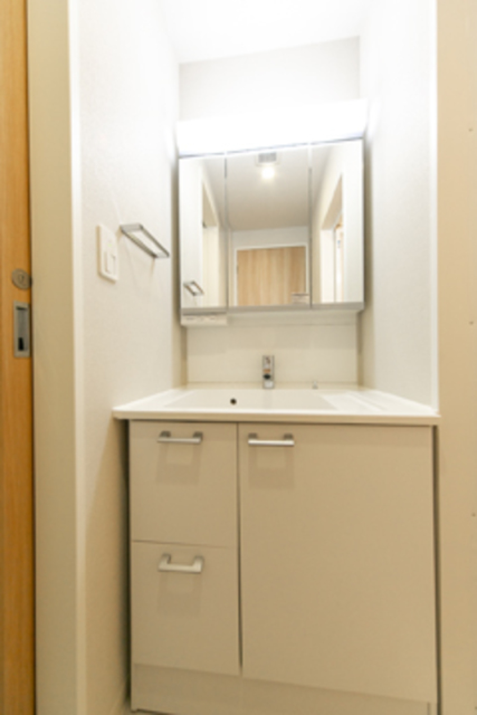 嬉しい独立洗面台。※写真は同タイプ住戸です。