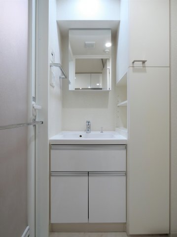 嬉しい独立洗面台。