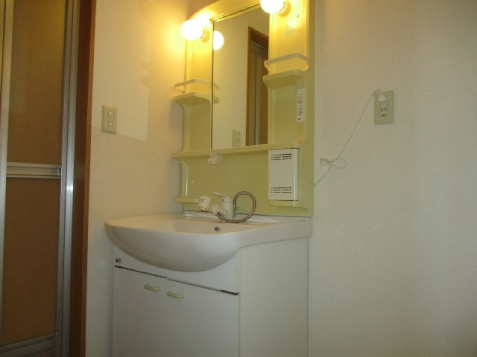 洗面台はシンプル。