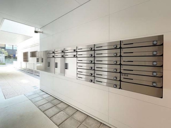 メールボックスと宅配ボックス