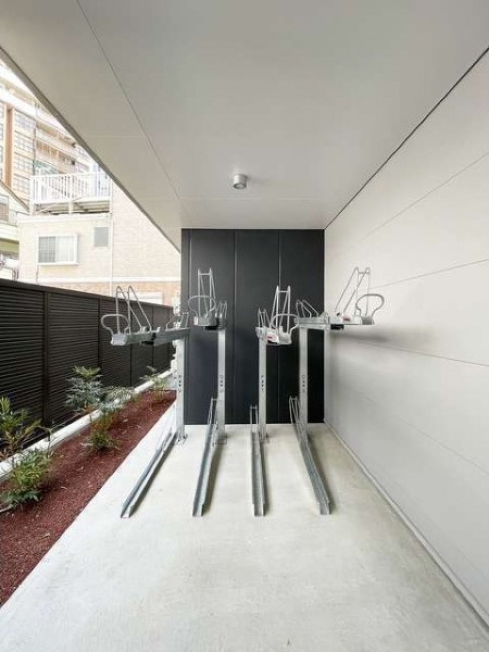 自転車置き場は位置指定があります