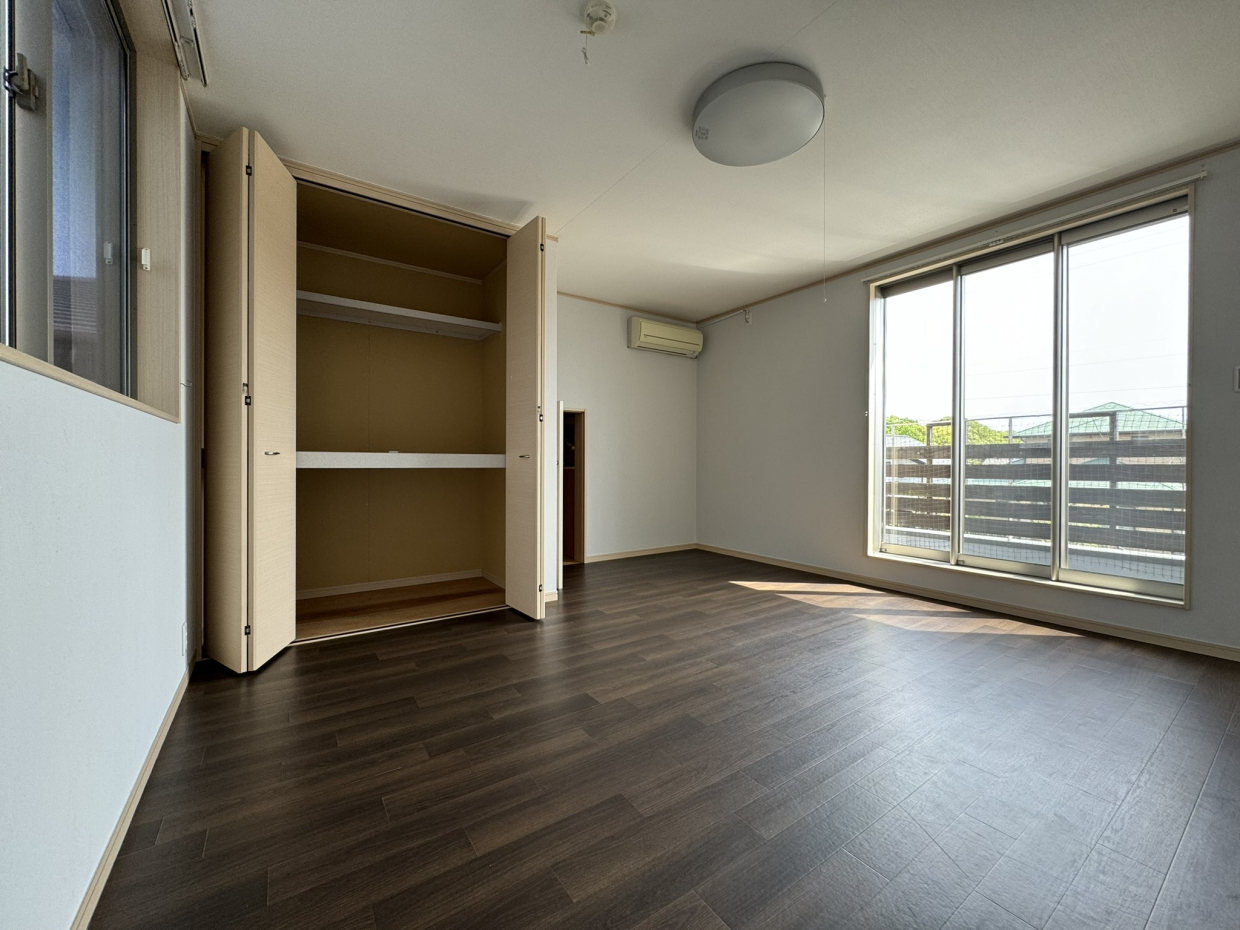 2階南側のお部屋