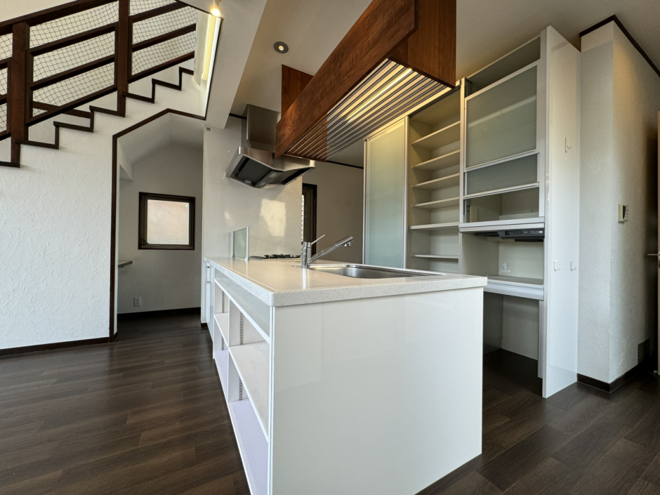 キッチンはとにかく大きい