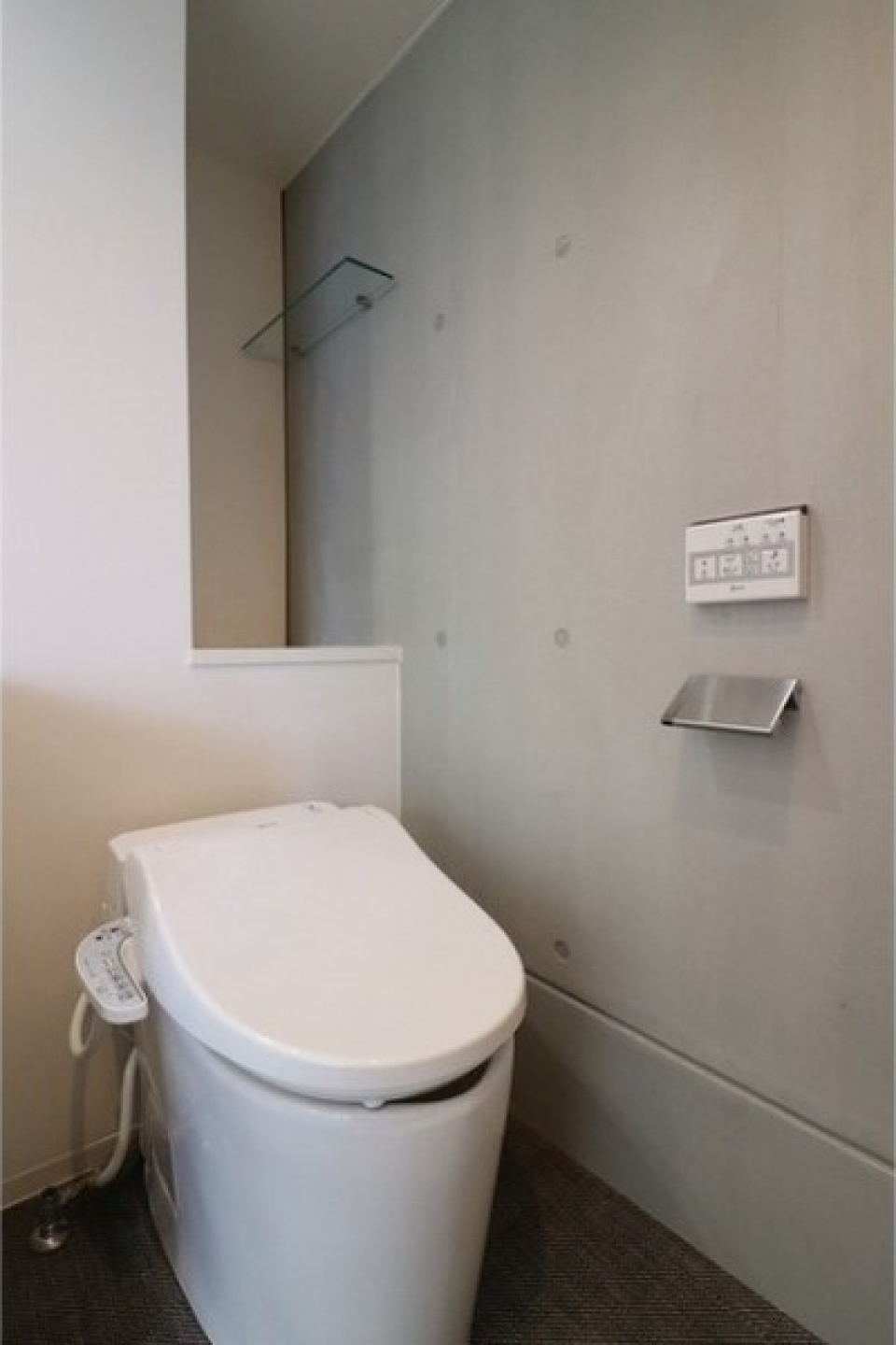 おしゃれなサロンのトイレのような雰囲気