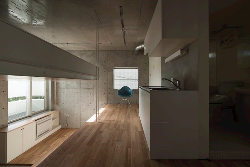 窓が多く、光の広がる気持ちのいい空間。