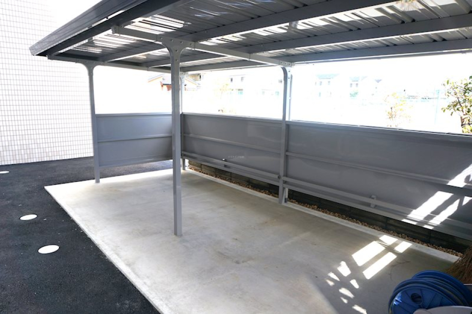 駐輪場スペースあります