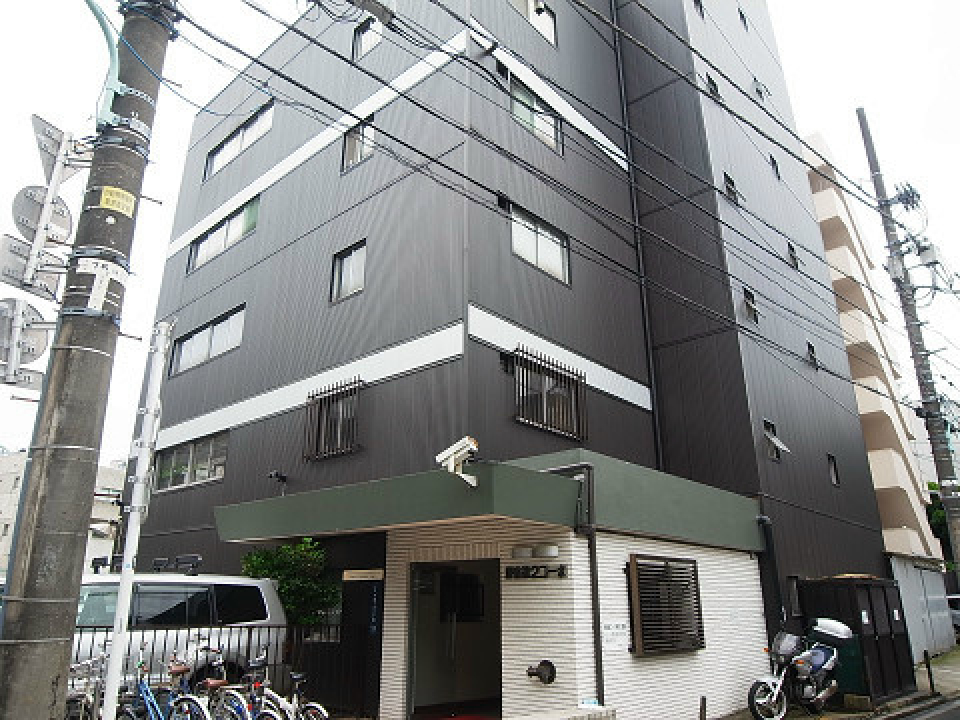 外観も良い感じにレトロさが残ってます