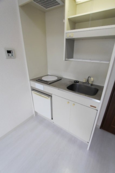 ※ミニ冷蔵庫は付いておりません。 