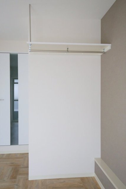 ハンガーパイプ