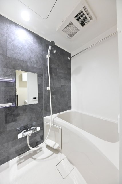 お風呂は追い炊き機能付き