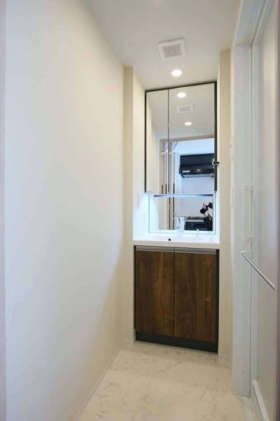 洗面台はシンプル