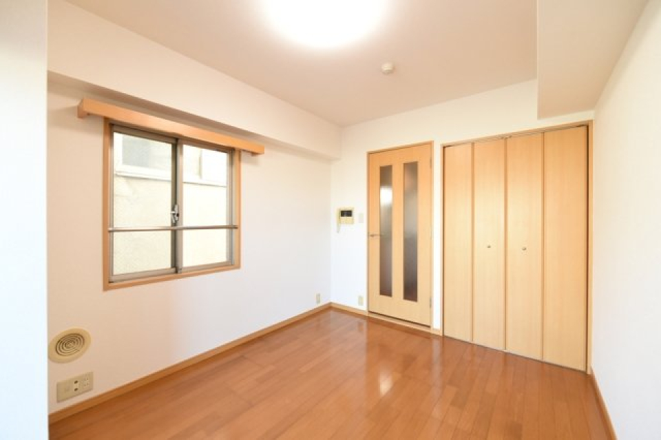 ６帖のコンパクトな部屋