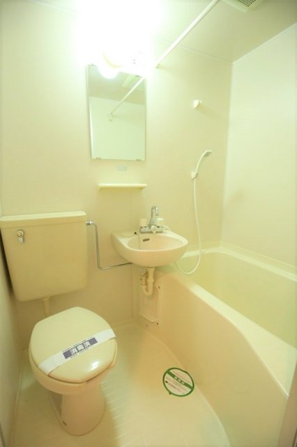 清潔感のあるユニットバス！