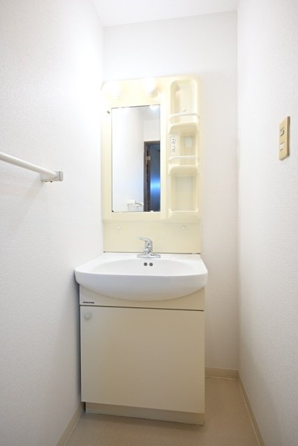 シンプルな洗面台