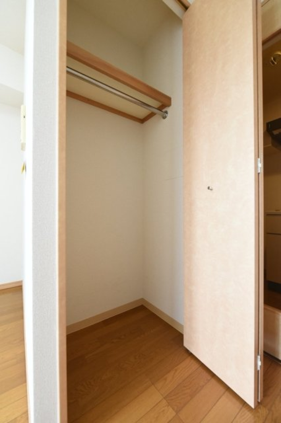 収納スペース！カラーボックス等入れて、整理整頓するのもいいかもです！