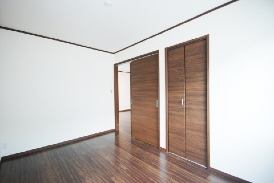 １１．３帖のLDKから洋室にアクセスができます。