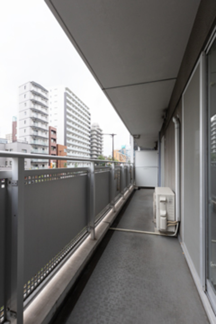 ベランダも広いです！※写真は同タイプ住戸です。