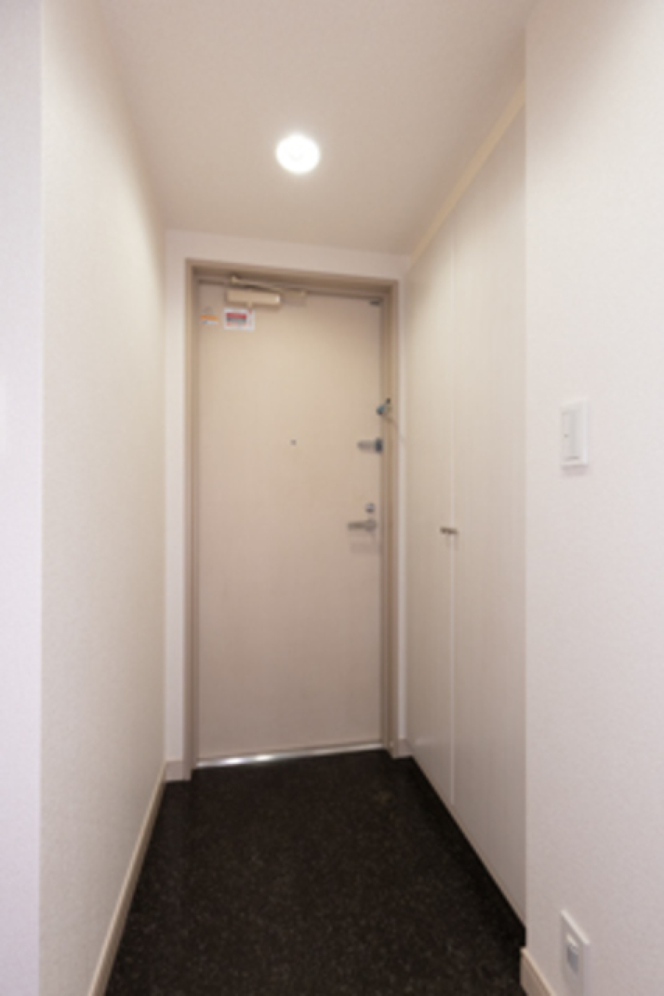 玄関の様子
※写真は同タイプ住戸です。