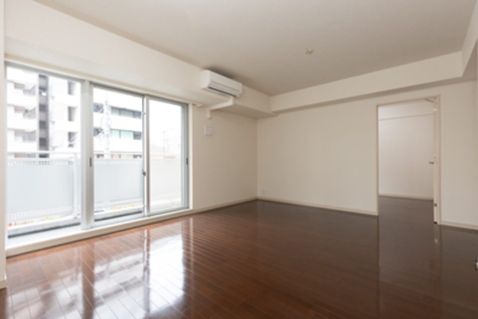 明るい陽射しが入るLDK
※写真は同タイプ住戸です。