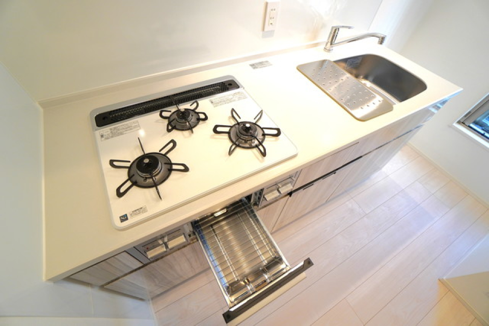 ３口コンロなのでお料理が捗りそう
※写真は同タイプ住戸です。