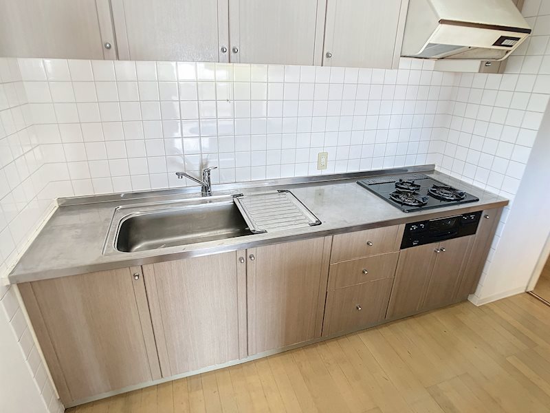 システムキッチンで広々